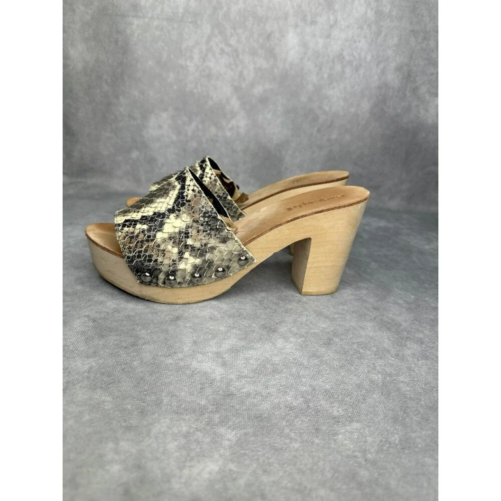 Jeffrey Campbell dlight reptile skin wooden clog sz7